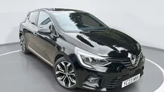 Illusion deep black Used 2022 Renault Clio V Techno Hatchback | £12,499 (Fair price)