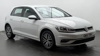 Used VW Golf VII SE 125 HP (91 kW) 2018 Hatchback