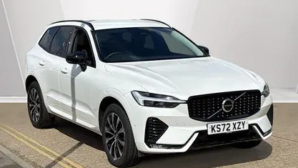 Second-hand Volvo XC60 Plus 250 CP (183 kW) 2023 Alb SUV