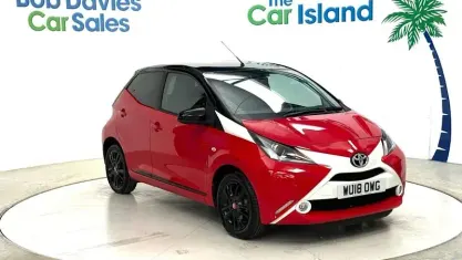 Usado Toyota Aygo X-cite 69 HP (50 kW) 2017 Vermelho Citadino