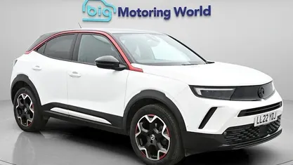 Used Vauxhall Mokka SRi 131 HP (96 kW) 2022 White SUV