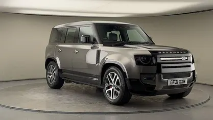 Used Land Rover Defender 300 HP (220 kW) 2024 Estate
