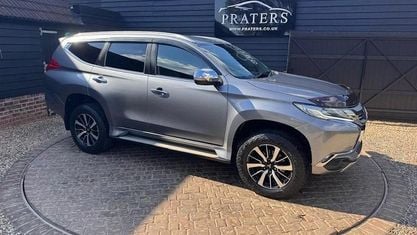 Używany Mitsubishi Shogun 181 KM (133 kW) 2020 Szary SUV