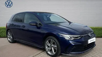 Begagnad VW Golf VIII R-line 150 HK (110 kW) 2024 Halvkombi