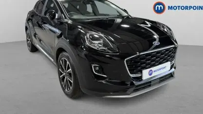 Używany Ford Puma Titanium 125 KM (91 kW) 2023 Czarny SUV
