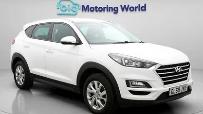 Used Hyundai Tucson SE 132 HP (97 kW) 2020 White SUV