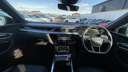 Used Audi e-tron Black Edition 300 kW (408 HP) 2022 SUV