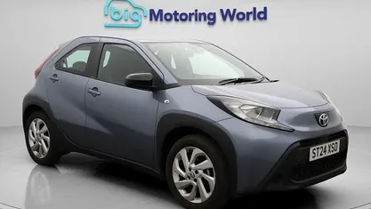 Used Toyota Aygo X PURE 72 HP (52 kW) 2024 SUV