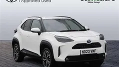 White Used 2023 Toyota Yaris Cross SUV | £24,000 (Fair price)