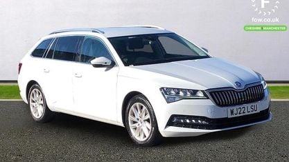 Usado Skoda Superb SE Technology 150 CV (110 kW) 2022 Blanco Familiar