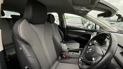 Used Skoda Enyaq iV ecoSuite 131 kW (179 HP) 2022 White SUV