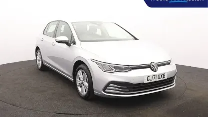 Second-hand VW Golf VIII Life 110 CP (80 kW) 2024 Hatchback