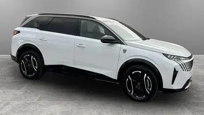 Used Peugeot e-5008 GTi 156 kW (213 HP) 2025 White SUV
