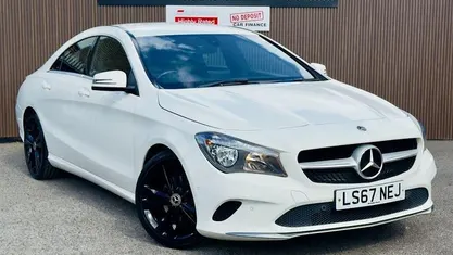 Used Mercedes CLA220 177 HP (130 kW) 2017 White Sedan