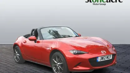 Used Mazda MX5 Inclusive 160 HP (117 kW) 2018 Red Cabriolet