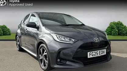 Used Toyota Yaris Hybrid Design 116 HP (85 kW) 2025 Grey Hatchback