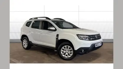 Used Dacia Duster Comfort 150 HP (110 kW) 2022 White SUV