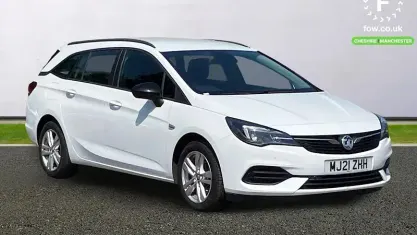 Used Vauxhall Astra Business Edition 131 HP (96 kW) 2021 White Estate