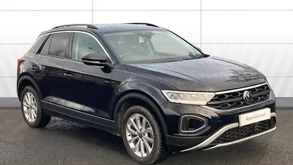 Used 2025 VW T-Roc Match SUV | £21,695 (Fair price)