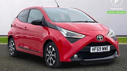 Gebraucht Toyota Aygo Trend 72 PS (52 kW) 2019 Rot Kleinwagen