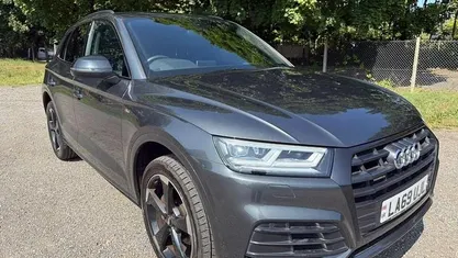 Used Audi Q5 Black Edition 190 HP (139 kW) 2020 Grey SUV
