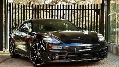 Used Porsche Panamera 330 HP (242 kW) 2021 Black Hatchback