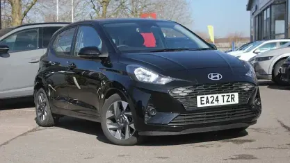 Used Hyundai i10 Advanced 67 HP (49 kW) 2025 Hatchback