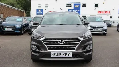 Used Hyundai Tucson SE 177 HP (130 kW) 2019 Grey SUV
