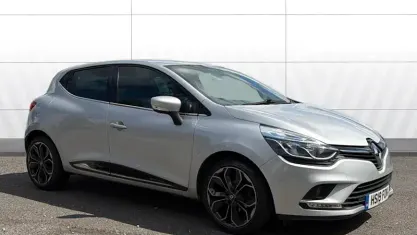 Used Renault Clio Iconic 90 HP (66 kW) 2019 Silver  Hatchback