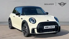 White Used 2022 Mini Cooper Hatch Hatchback | £17,995 (Fair price)