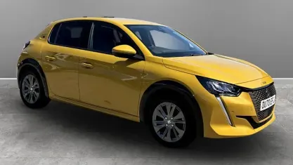 Used Peugeot e-208 Allure 100 kW (136 HP) 2021 Hatchback