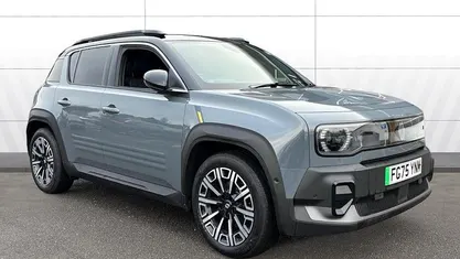 Used Renault R4 Iconic 110 kW (150 HP) 2025 Estate