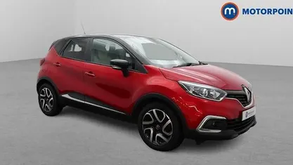 Used Renault Captur Iconic 90 HP (66 kW) 2019 Red/black SUV