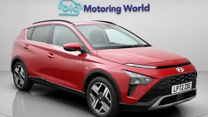 Usado Hyundai Bayon Premium 101 HP (74 kW) 2023 Vermelho SUV