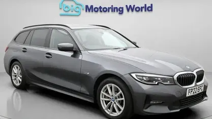 Begagnad BMW 330e 292 HK (214 kW) 2022 Grå Kombi