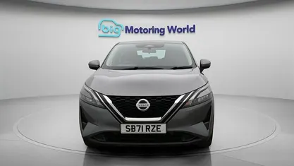 Used Nissan Qashqai Acenta Premium 140 HP (102 kW) 2022 Grey SUV