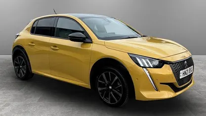 Used Peugeot 208 Premium 102 HP (75 kW) 2022 Hatchback