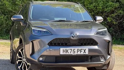 Begagnad Toyota Yaris Hybrid Design 131 HK (96 kW) 2026 Kombi