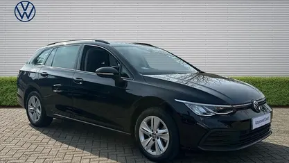 Used VW Golf VIII Life 110 HP (80 kW) 2023 Black Estate