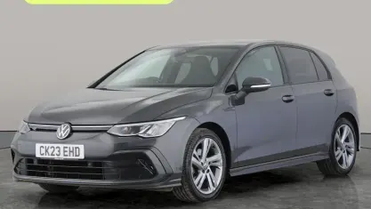 Second-hand VW Golf VIII R-line 150 CP (110 kW) 2023 Hatchback