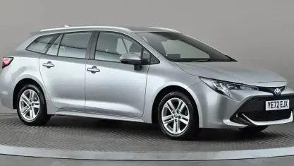 Used Toyota Corolla 122 HP (89 kW) 2022 Silver Estate