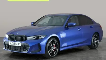 Usado BMW 330e M Sport 292 CV (214 kW) 2023 Azul Berlina