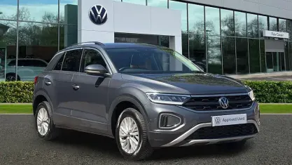 Used VW T-Roc Life 150 HP (110 kW) 2023 Grey SUV