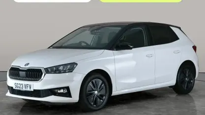 Used Skoda Fabia Colour Edition 80 HP (58 kW) 2023 White Hatchback