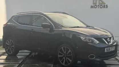 Used Nissan Qashqai Tekna 116 HP (85 kW) 2016 Black SUV
