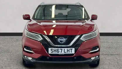 Used Nissan Qashqai Tekna 110 HP (80 kW) 2017 Red SUV