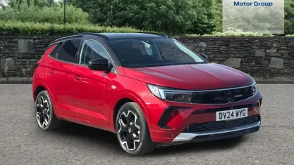 Used Vauxhall Grandland X Ultimate 131 HP (96 kW) 2024 Red SUV