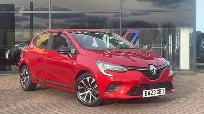 Used Renault Clio V Evolution 90 HP (66 kW) 2023 Hatchback