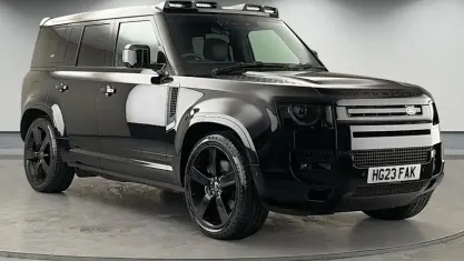 Used Land Rover Defender S 525 HP (386 kW) 2023 Santorini black SUV