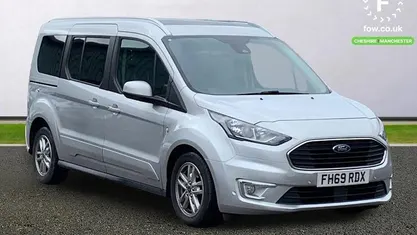 Used Ford Tourneo Titanium 120 HP (88 kW) 2021 Estate